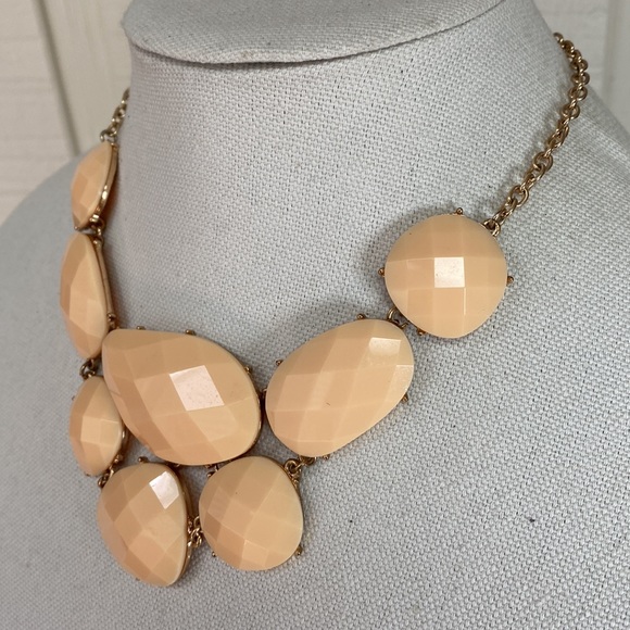 Unique faceted large multi size rhinestone necklace - Picture 3 of 4